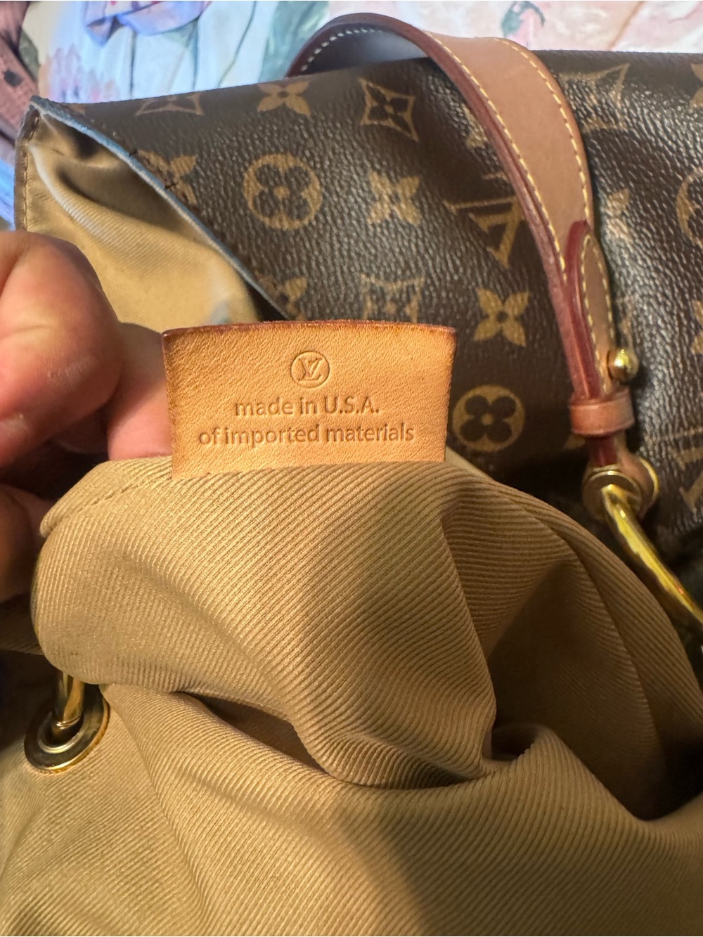 Authentic Louis Vuitton Graceful PM Shoulder Bag in Monogram canvas - Picture 6 of 11